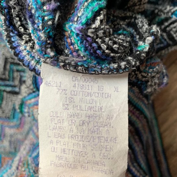 Tundra Canada Men's v-neck pullover sweater XL - Picture 6 of 6